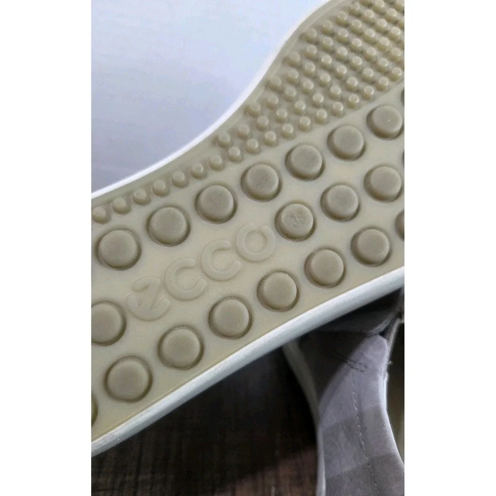 ECCO Soft 7 Slip On With Zipper Sneaker Warm Grey Leather Women's US 7-7.5